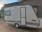Fijne Adria caravan te koop, met complete inboedel., Caravans en Kamperen, Rondzit, Particulier, Adria, Luifel