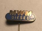 Emaille M.W.M. DIESEL MOTOREN Speld (Blauw/Metaalkleur)., Verzenden, Zo goed als nieuw, Transport, Speldje of Pin