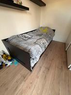 Eenpersoons bed incl matras, Huis en Inrichting, Slaapkamer | Complete slaapkamers, Ophalen, Zo goed als nieuw, Eenpersoons