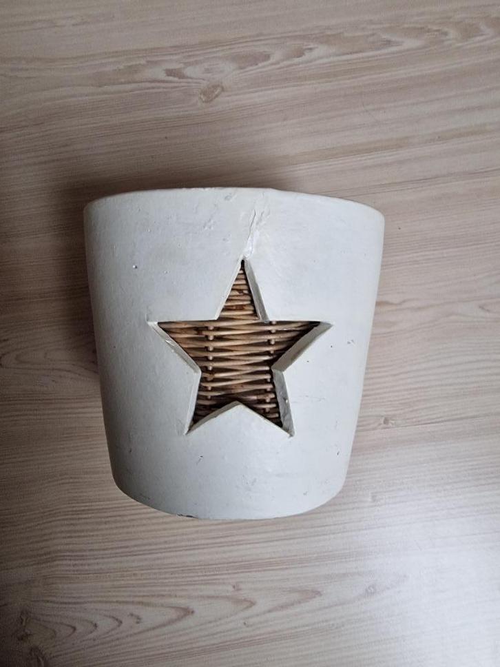 Riviera Maison winter star plantenpot maat M, Tuin en Terras, Bloempotten, Nieuw, Aardewerk, Binnen, Minder dan 40 cm, Minder dan 25 cm