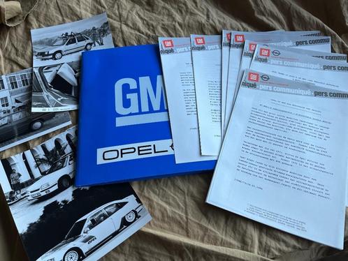 1986 Opel persmap Brussel folder Corsa Kadett Manta Monza, Boeken, Auto's | Folders en Tijdschriften, Gelezen, Opel, Verzenden