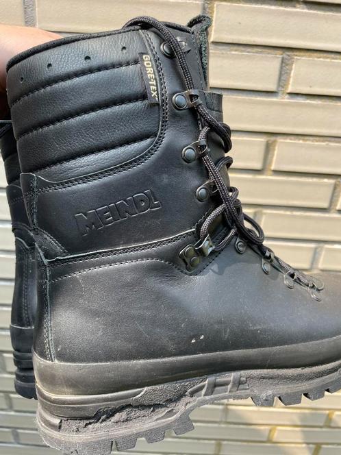 Meindl Performance maat 43 - VERZOLEN NODIG! bergschoenen, Sport en Fitness, Bergsport en Wandelen, Zo goed als nieuw, Schoenen