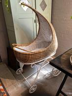 Baby bedje / wiegje rotan, Ophalen, Wieg