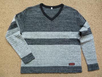 grijze Stanley G v-hals trui maat S - M nog nieuw beschikbaar voor biedingen