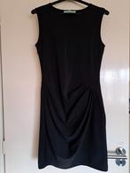 Mouwloos zwart stretch jurkje - perfect voor de feestdagen!, Maat 38/40 (M), Zwart, Ophalen of Verzenden, Zo goed als nieuw