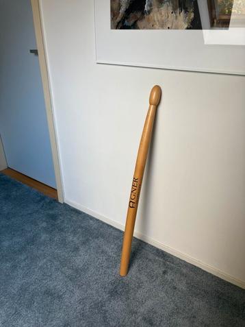Grote drumstok uit muziekwinkel. Leuk als gadget! beschikbaar voor biedingen