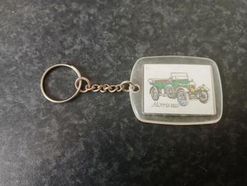 Vintage sleutelhanger van Morris uit 1920. beschikbaar voor biedingen