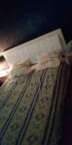 Mooi apart bed, Ophalen, Zo goed als nieuw, Tweepersoons