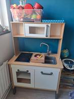 Keukentje (gratis) met keukenspulletjes (€15 of bieden), Ophalen, Gebruikt