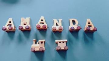 Houten naam trein letter Amanda  beschikbaar voor biedingen