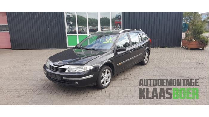 Voorbumper van een Renault Laguna, Auto-onderdelen, Carrosserie en Plaatwerk, Bumper, Renault, Gebruikt, 6 maanden garantie, 12 maanden garantie