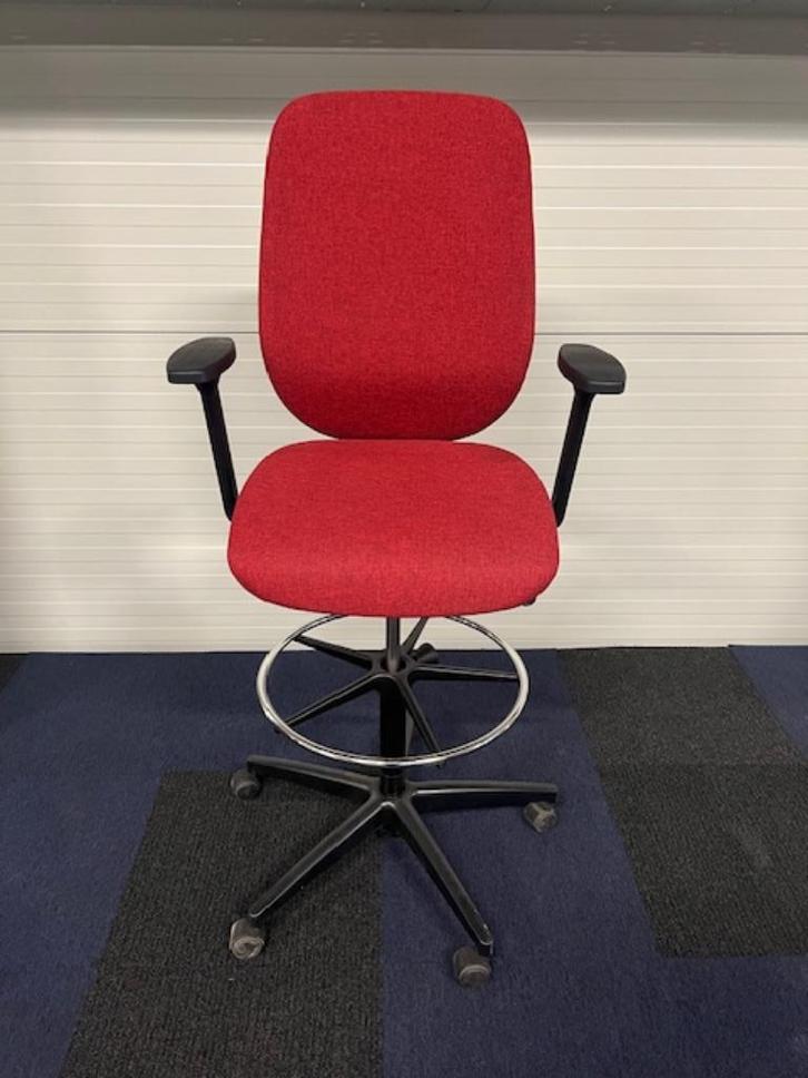 Giroflex - werkstoel/ kassastoel/ werkplaatsstoel/baliestoel, Huis en Inrichting, Bureaustoelen, Gebruikt, Rood, Ergonomisch, Ophalen of Verzenden