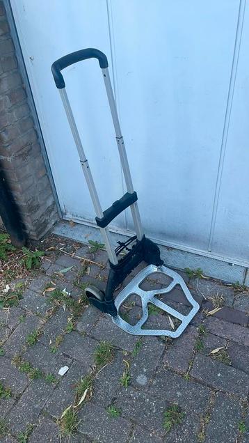 Aluminium stevige steekwagen beschikbaar voor biedingen