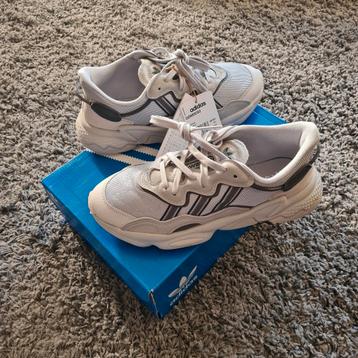 Adidas Ozweego Grey NIEUW! beschikbaar voor biedingen