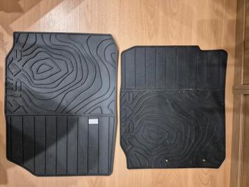 2 nieuwe originele rubberen matten voor Dacia Spring  beschikbaar voor biedingen