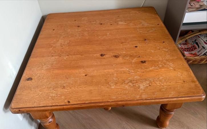 Houten Salontafel - Robuust en Charmant, Huis en Inrichting, Tafels | Salontafels, Gebruikt, Minder dan 50 cm, 50 tot 100 cm, 100 tot 150 cm