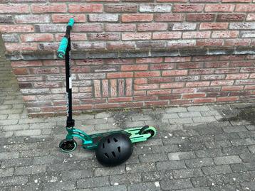 Madd Gear Origins stuntstep inclusief helm beschikbaar voor biedingen