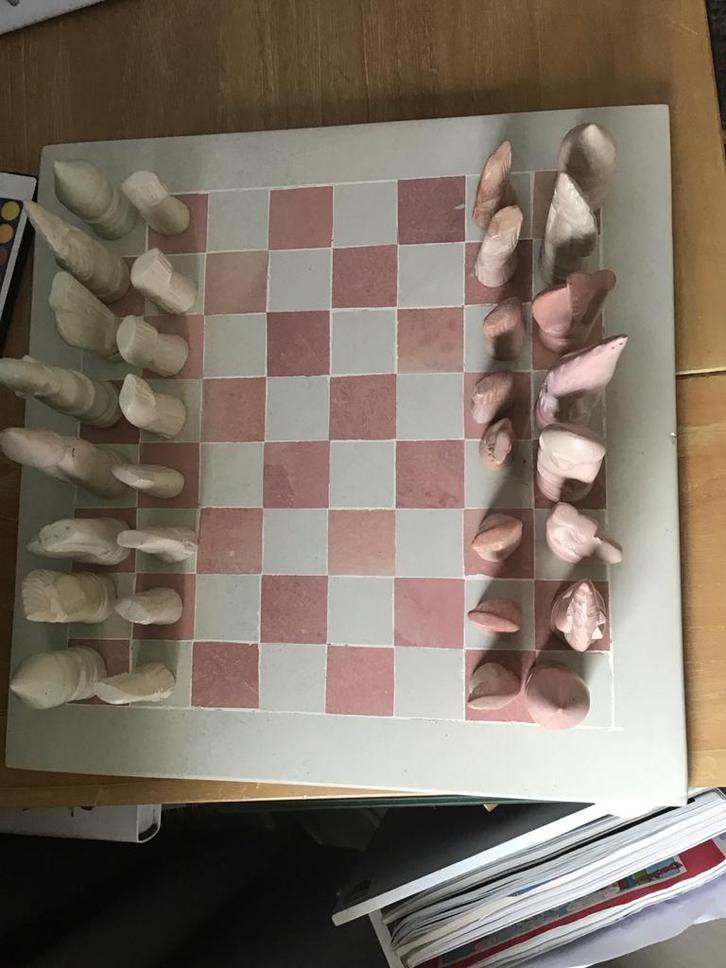 Handgesneden stenen schaakspel uit Kenia, Hobby en Vrije tijd, Gezelschapsspellen | Bordspellen, Nieuw, Een of twee spelers, Ophalen