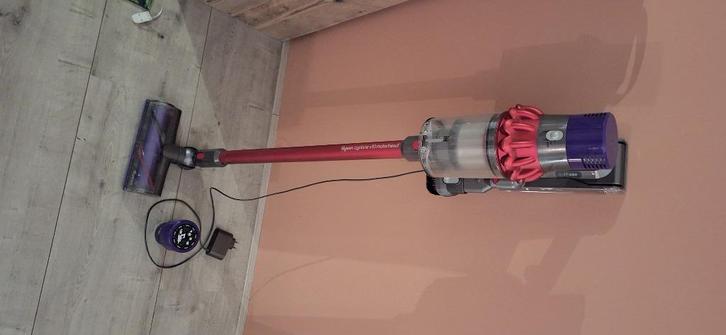 Dyson cyclone V10 motorhead, Witgoed en Apparatuur, Stofzuigers, Gebruikt, Stofzuiger, Minder dan 1200 watt, Reservoir, Ophalen of Verzenden