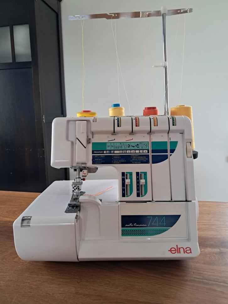 Elna Auto Tension 744 Lockmachine, Hobby en Vrije tijd, Naaimachines en Toebehoren, Gebruikt, Lockmachine, Overige merken, Ophalen