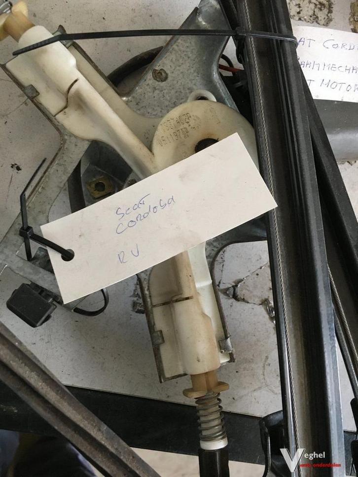 Seat Cordoba 2002 Elektr Raammechanisme  Rechtsvoor, Auto-onderdelen, Ruiten en Toebehoren, Gebruikt, Ophalen of Verzenden