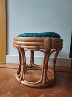 Vintage Manou/ rotan krukje
44,5 cm hoog
44 cm breed, Ophalen, Zo goed als nieuw, Hout