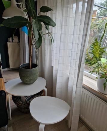 Witte bijzettafeltjes