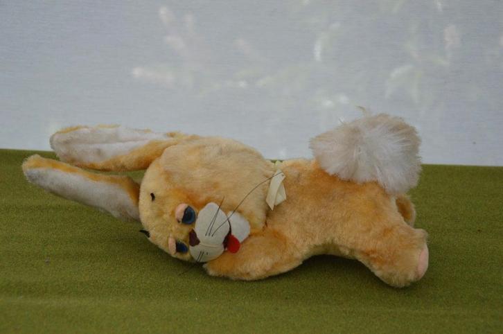Oude knuffel haas liggend in dronken toestand, jaren 60,30cm, Antiek en Kunst, Antiek | Speelgoed, Ophalen of Verzenden