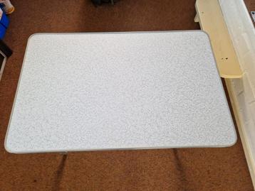 Crespo tafel beschikbaar voor biedingen