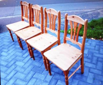 Vier houten stoelen grenen hout keukenstoelen eetkamerstoel beschikbaar voor biedingen