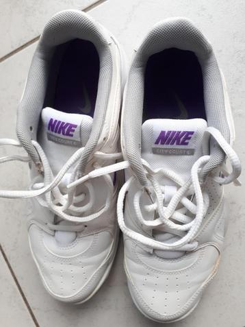 Sportschoen Nike City Court 6. Maat 42. beschikbaar voor biedingen