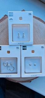 Nieuw 3 paar zilveren oorbellen hema, Ophalen, Nieuw, Knopjes of Stekers, Zilver