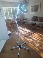 Staande loeplamp met wielen, Ophalen, Zo goed als nieuw, Vergrootglas of Loep