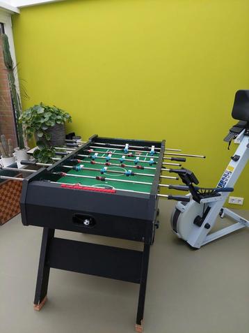 Tafelvoetbaltafel  beschikbaar voor biedingen