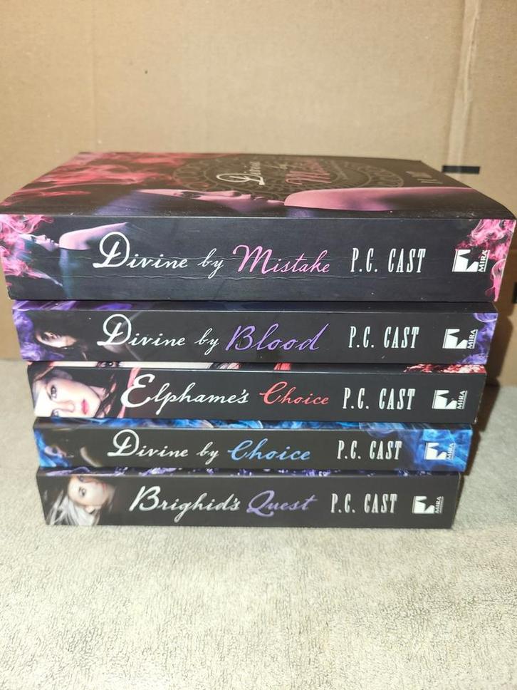 P.C. Cast - Goddess of Partholon Serie (5 Boeken), Boeken, Fantasy, Zo goed als nieuw, Ophalen of Verzenden