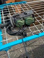 Tuincontact op spies, Ophalen of Verzenden, Gebruikt