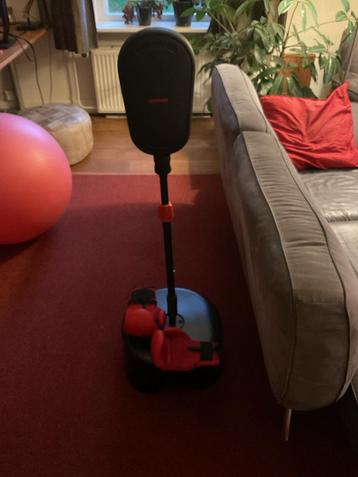 Bokspaal Outshock junior, zwart met rood beschikbaar voor biedingen