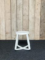 Feld Monarchy design kruk wit laag, Kunststof, Ophalen of Verzenden, 30 tot 60 cm, Gebruikt
