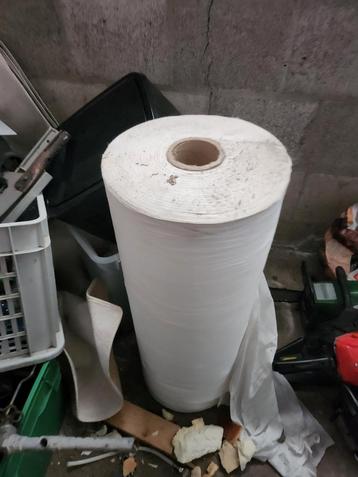 Rol met doek beschikbaar voor biedingen