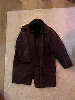 Lammy coat donkerbruin suede met lamswol, Ophalen of Verzenden, Zo goed als nieuw, Maat 52/54 (L), Bruin