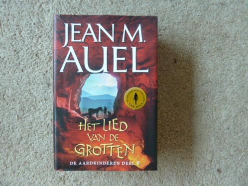 Jean M. Auel - De Aardkinderen serie -deel 4, 5 en 6, Boeken, Fantasy, Zo goed als nieuw, Ophalen of Verzenden
