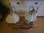 2 lampen met wit melkglas., Huis en Inrichting, Lampen | Lampenkappen, Gebruikt, 25 tot 50 cm, Wit, Rond