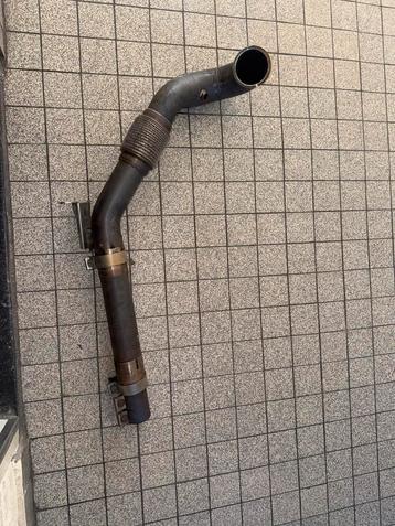 Downpipe beschikbaar voor biedingen