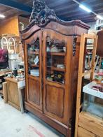 Antieke vitrine kuifkast met glasdeuren