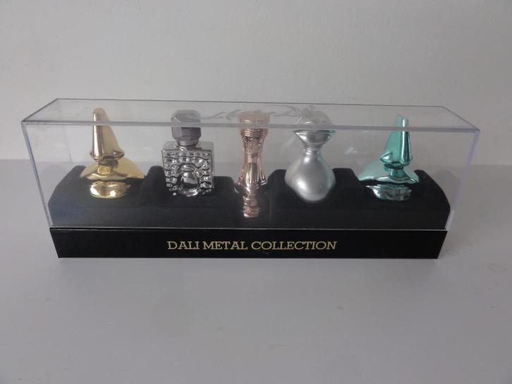 Salvador Dali " Metal Collection " met 5 miniaturen, Verzamelen, Parfumverzamelingen, Nieuw, Miniatuur, Gevuld, Verzenden