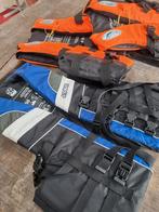 Set reddingvest Life jacket Jobe 50n en Blue Dolphin, Watersport en Boten, Reddingsvest of Zwemvest, Ophalen of Verzenden, Zo goed als nieuw