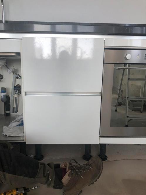 Hooglans witte deurtjes keuken, Huis en Inrichting, Keuken | Keukenelementen, Zo goed als nieuw, Minder dan 100 cm, Minder dan 50 cm