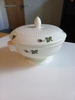 Dekschalen Wedgwood Moss Rose, Huis en Inrichting, Keuken | Servies, Ophalen of Verzenden, Wedgwood, Porselein, Schaal of Schalen