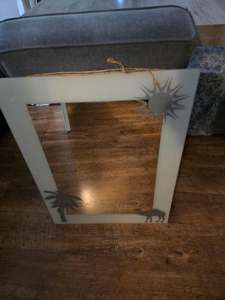 Decoratieve Spiegel met Woestijn Thema, Huis en Inrichting, Woonaccessoires | Spiegels, Zo goed als nieuw, Minder dan 50 cm, Minder dan 100 cm
