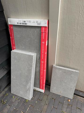 Grijze keramische tegels - Caprera beschikbaar voor biedingen